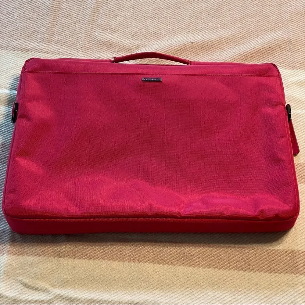 Golla Pink Padded Computer Case - Picture 2 of 12